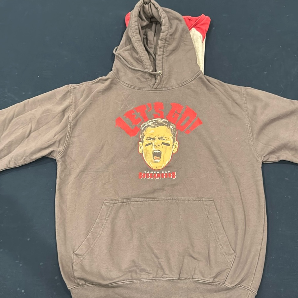 Tom Brady Tampa bay buccaneers hoodie size medium